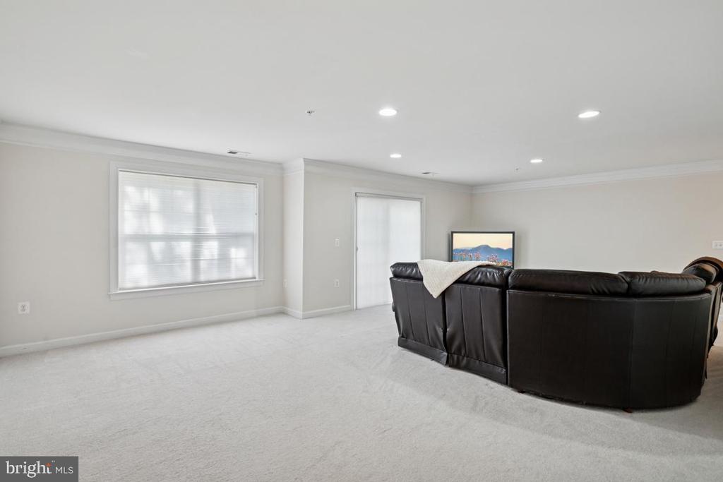 2529 PASCAL PLACE