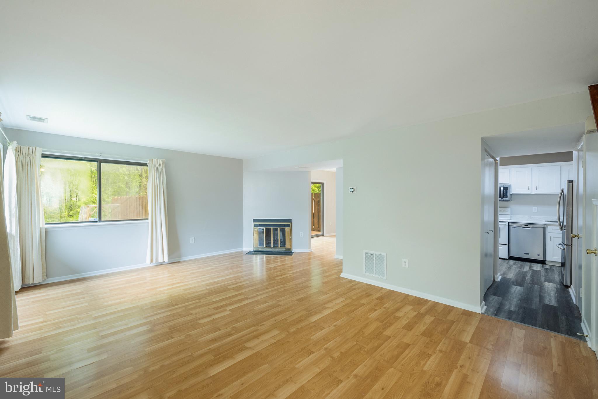 5620 SUMMER OAK WAY