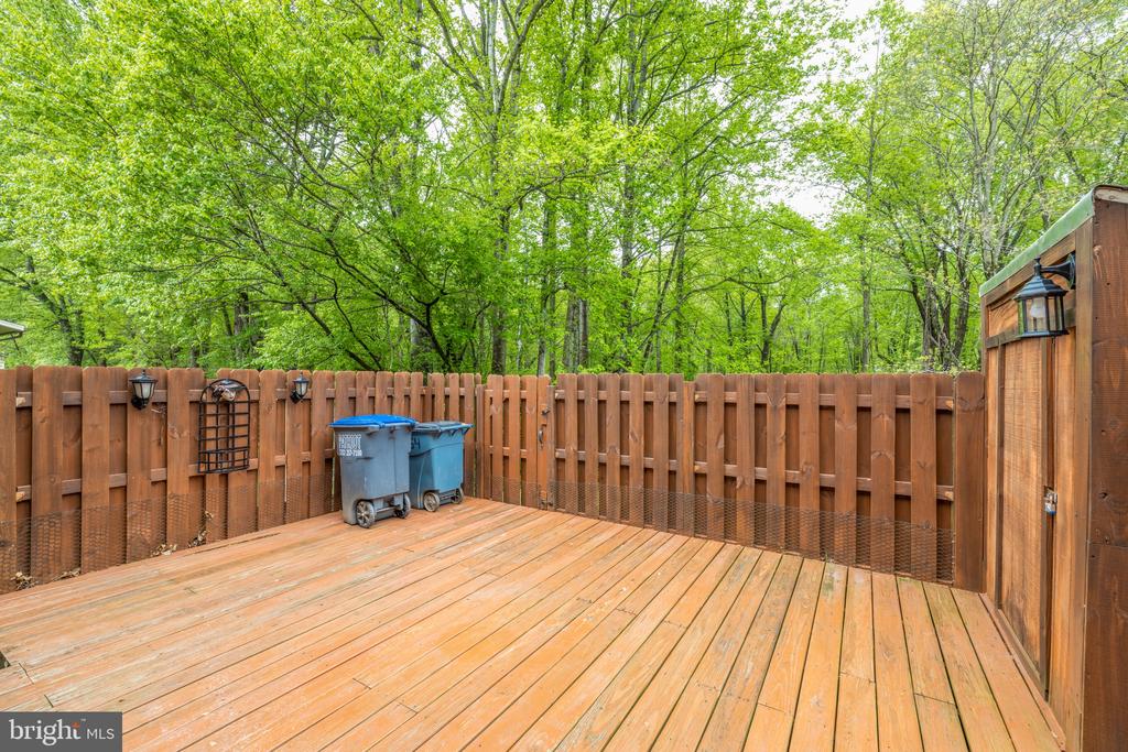 5620 SUMMER OAK WAY