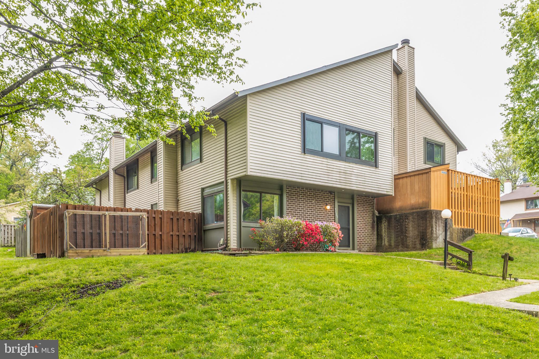 5620 SUMMER OAK WAY