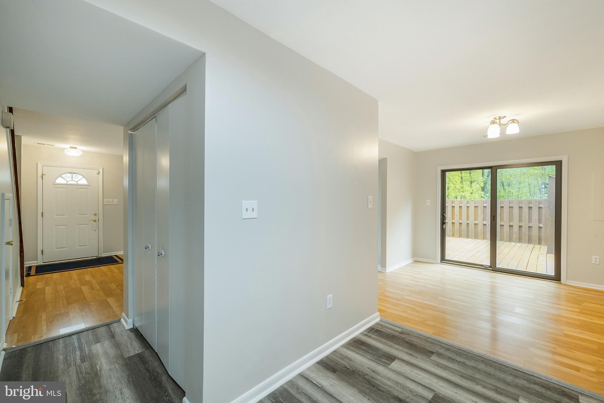 5620 SUMMER OAK WAY