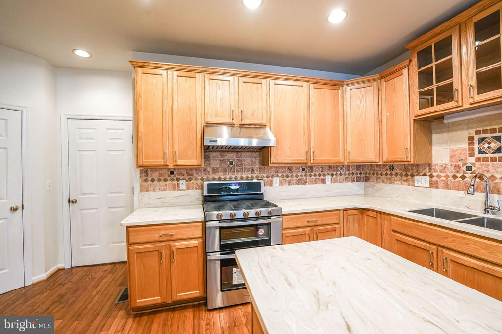 7683 HENRY KNOX DR
