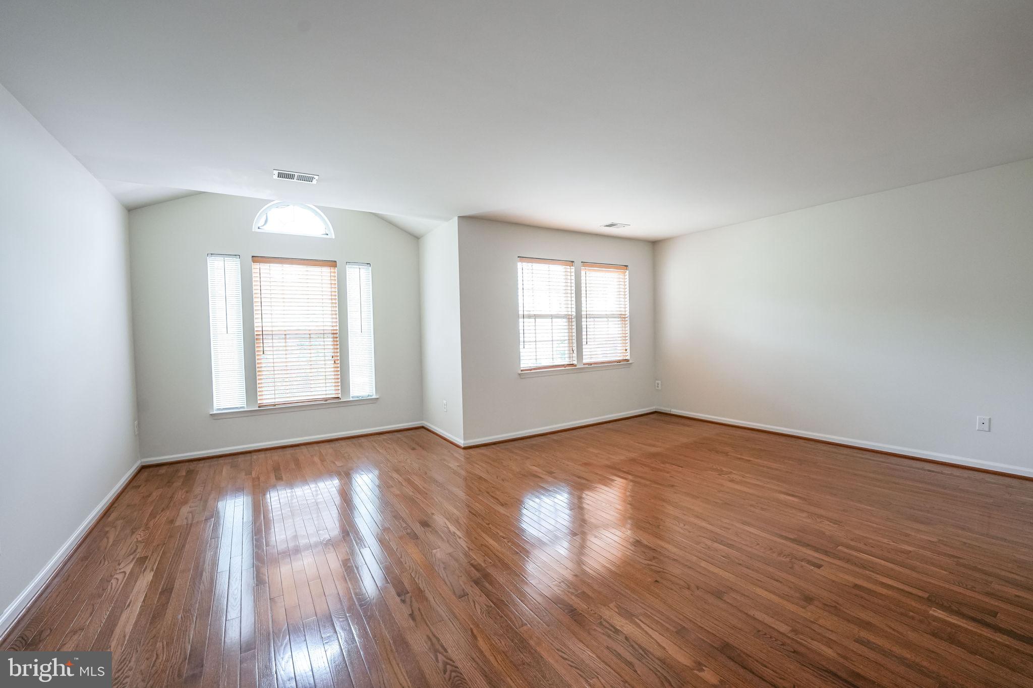 7683 HENRY KNOX DR