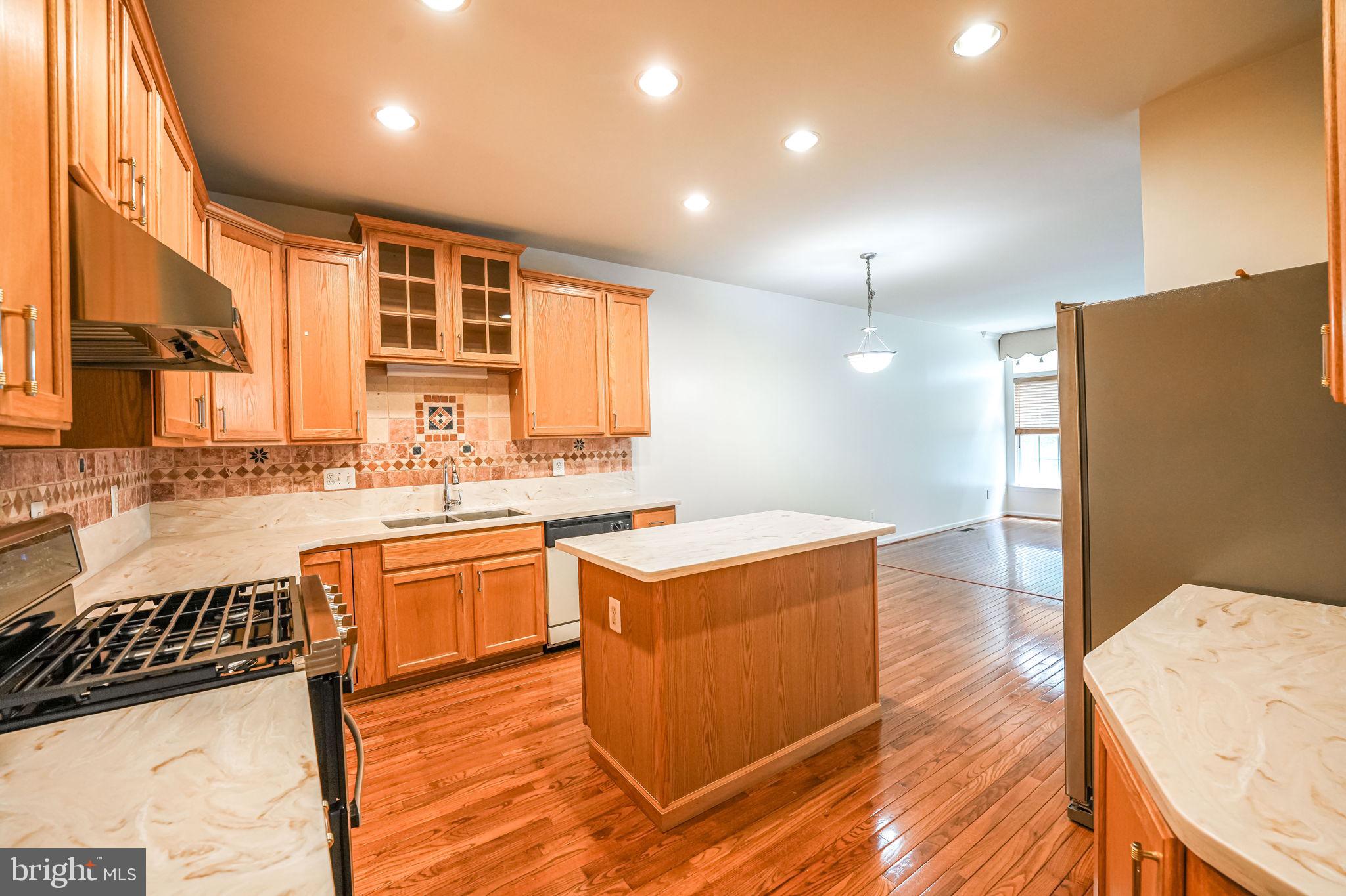 7683 HENRY KNOX DR
