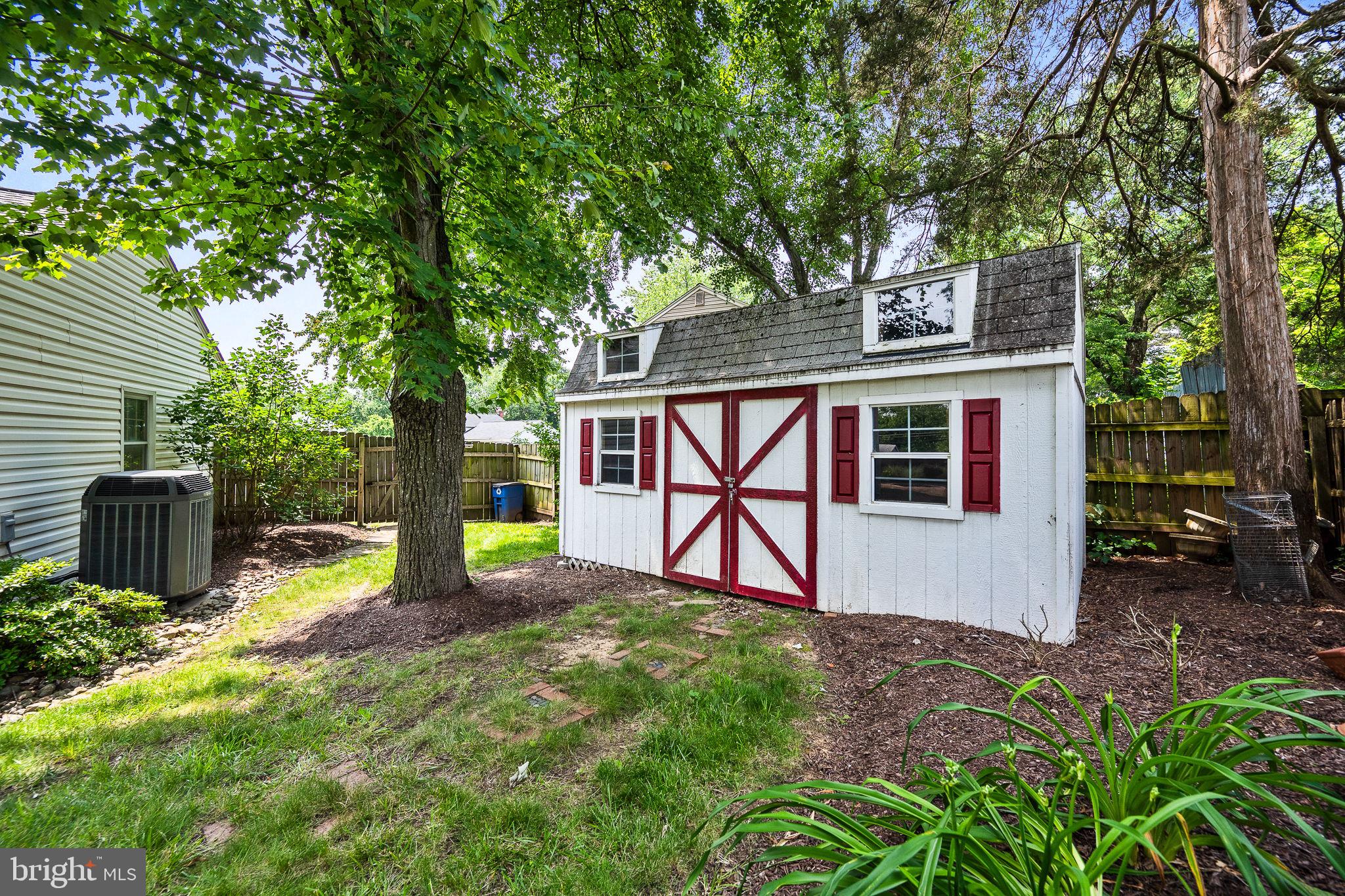 1213 Terrylynn Ct