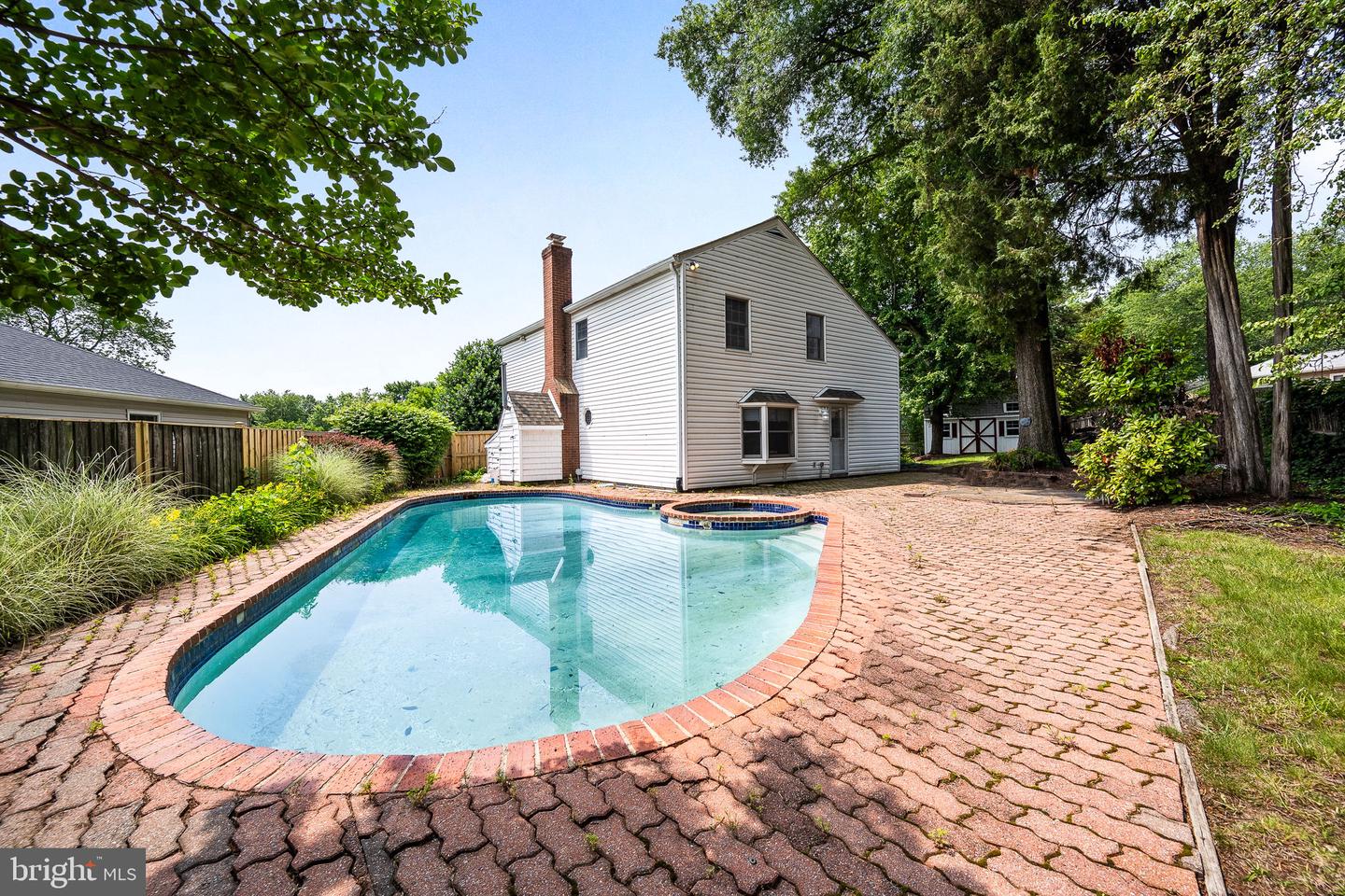 1213 Terrylynn Ct