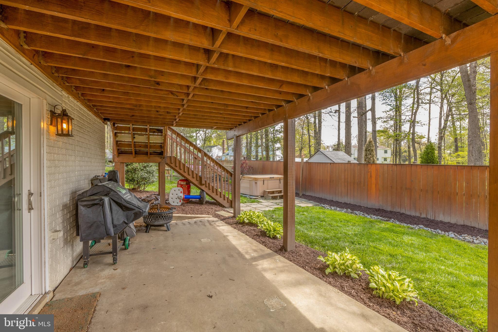 5624 KEMP LN