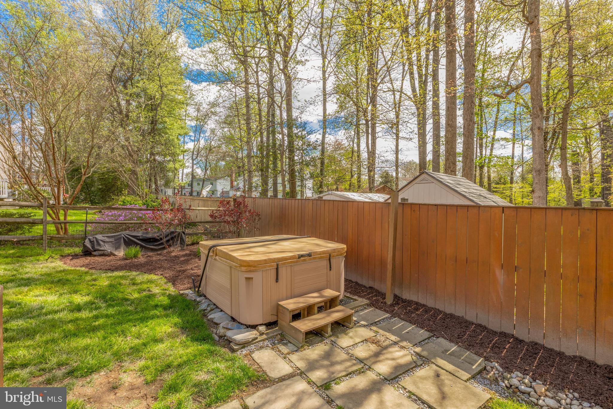 5624 KEMP LN