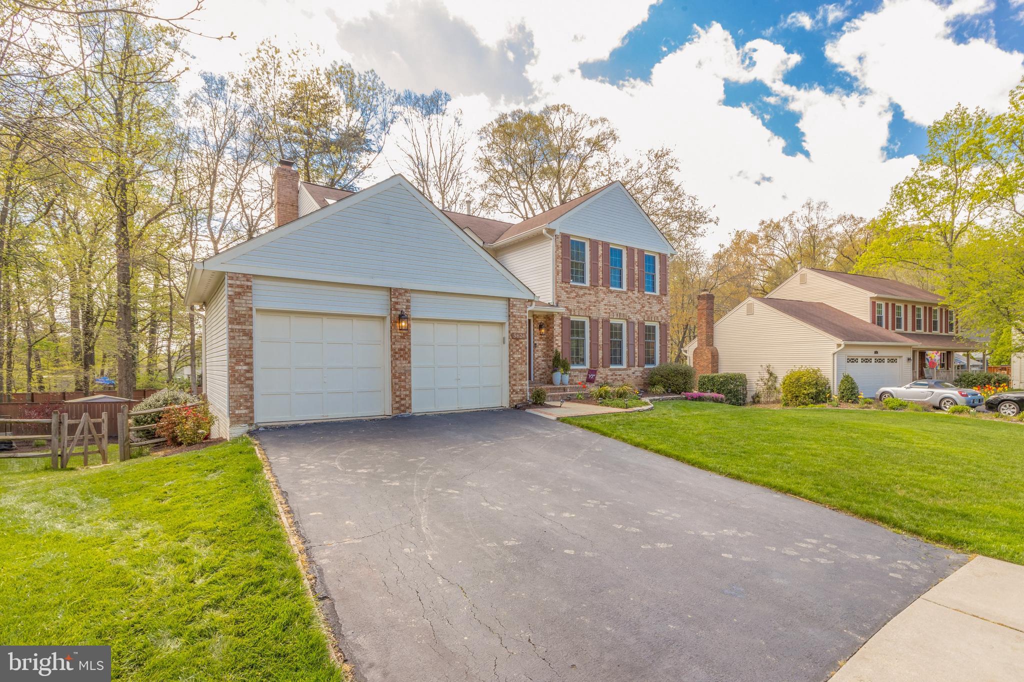 5624 KEMP LN