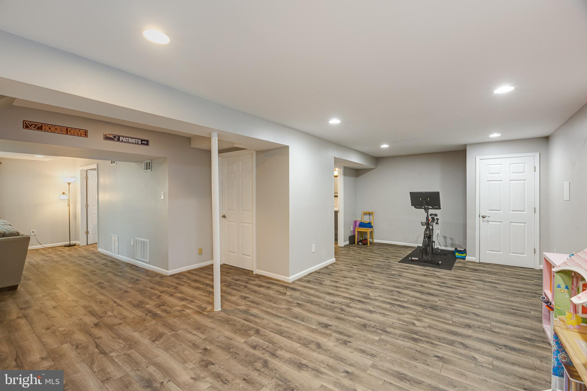 5624 KEMP LN
