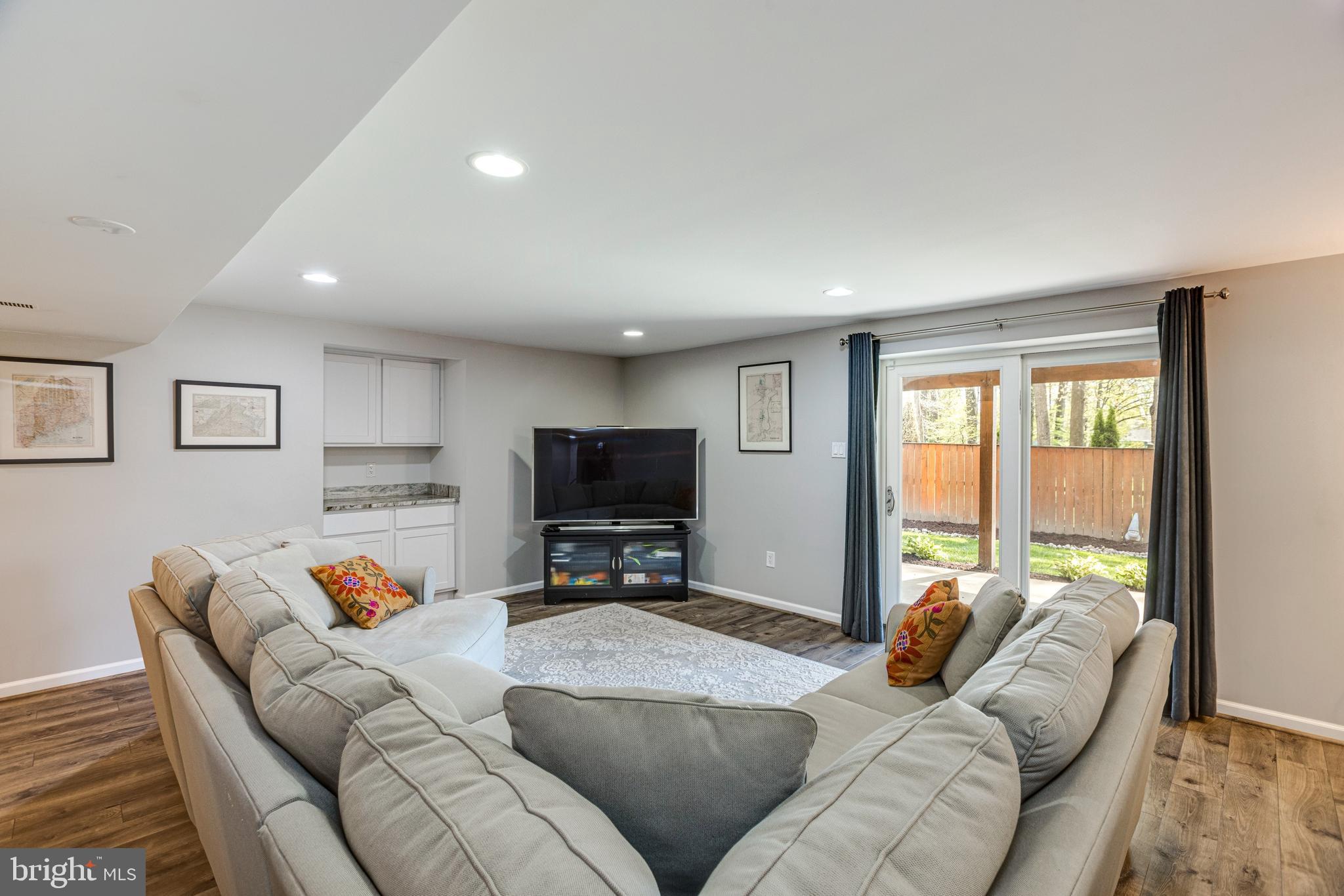 5624 KEMP LN