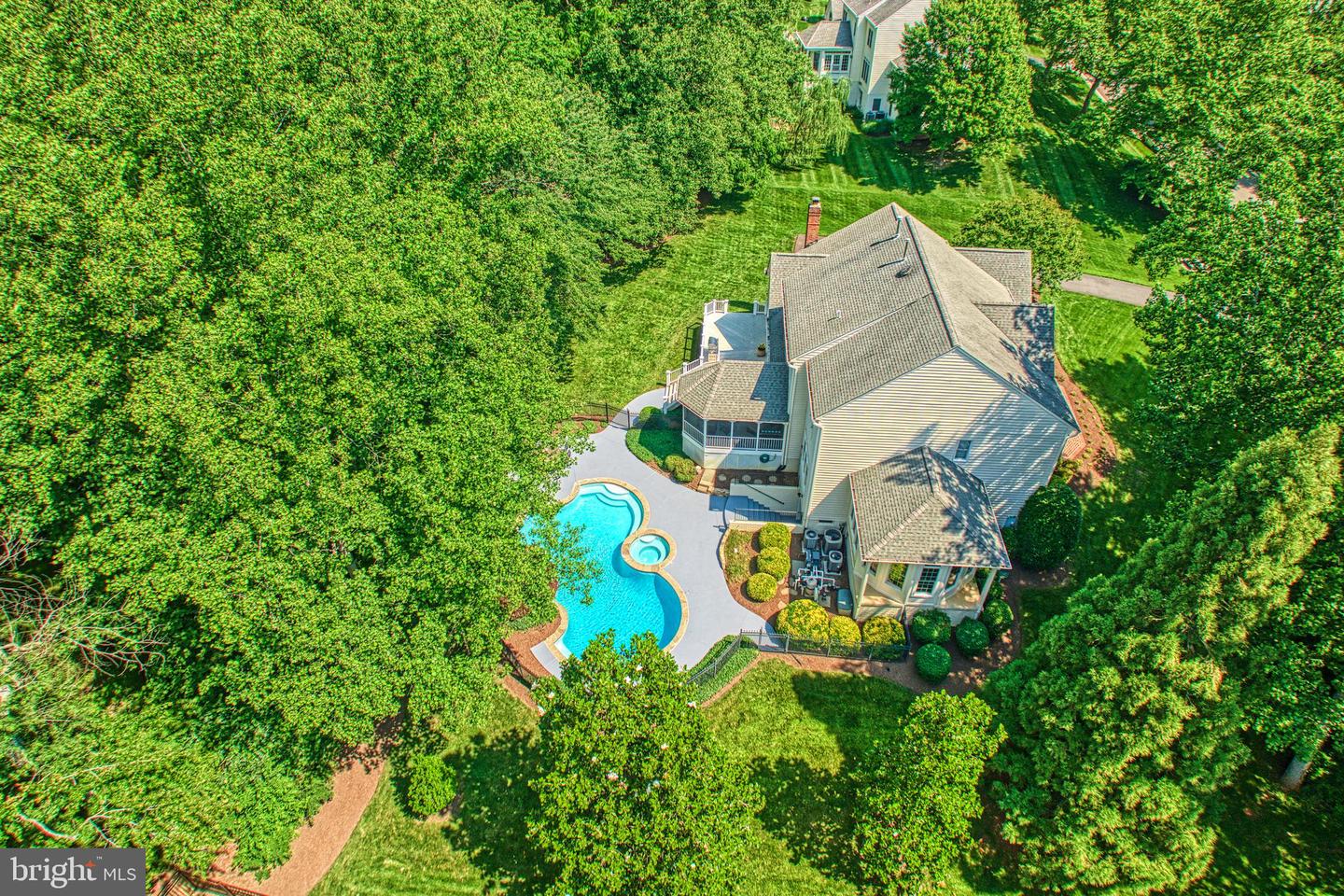 1296 Newkirk Ct