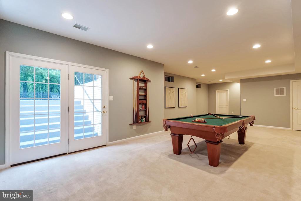 1296 Newkirk Ct