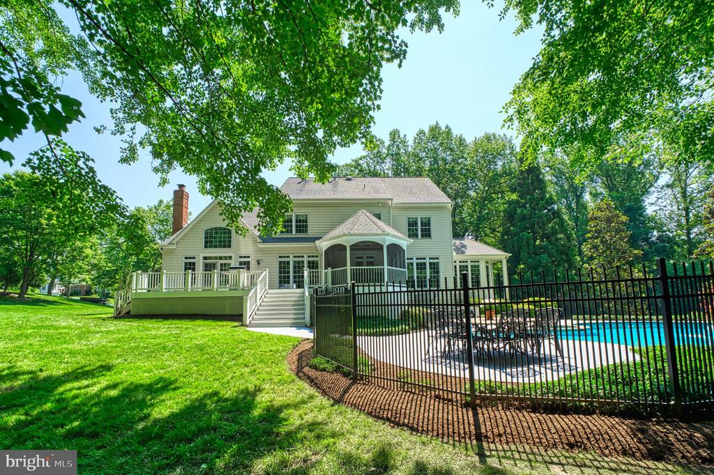1296 Newkirk Ct