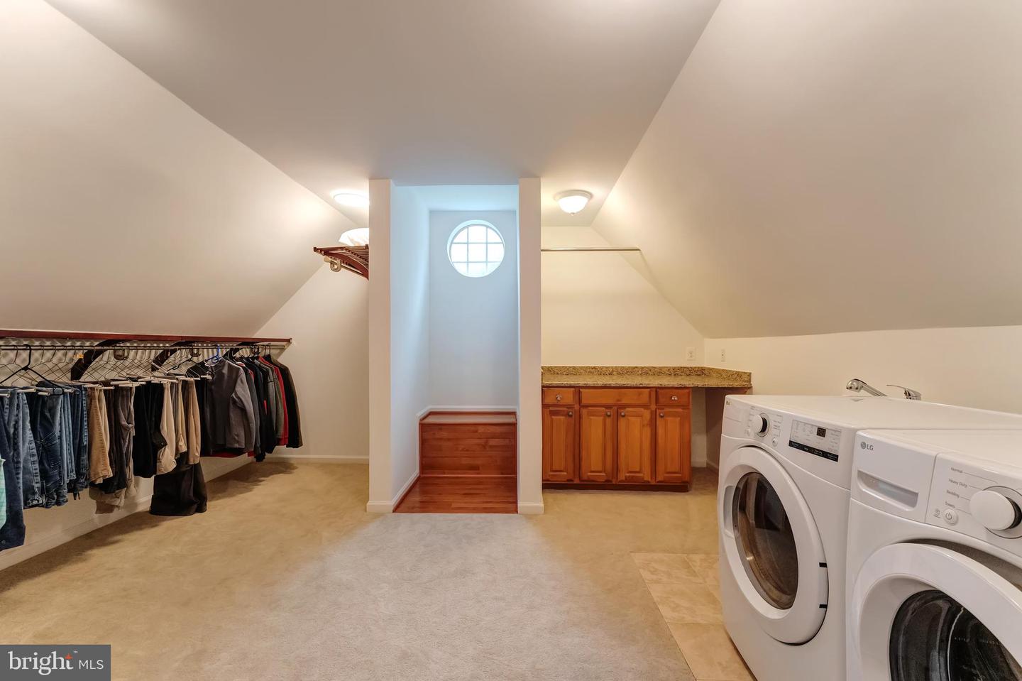 1296 Newkirk Ct
