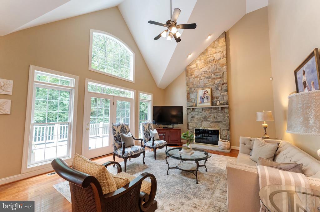 1296 Newkirk Ct