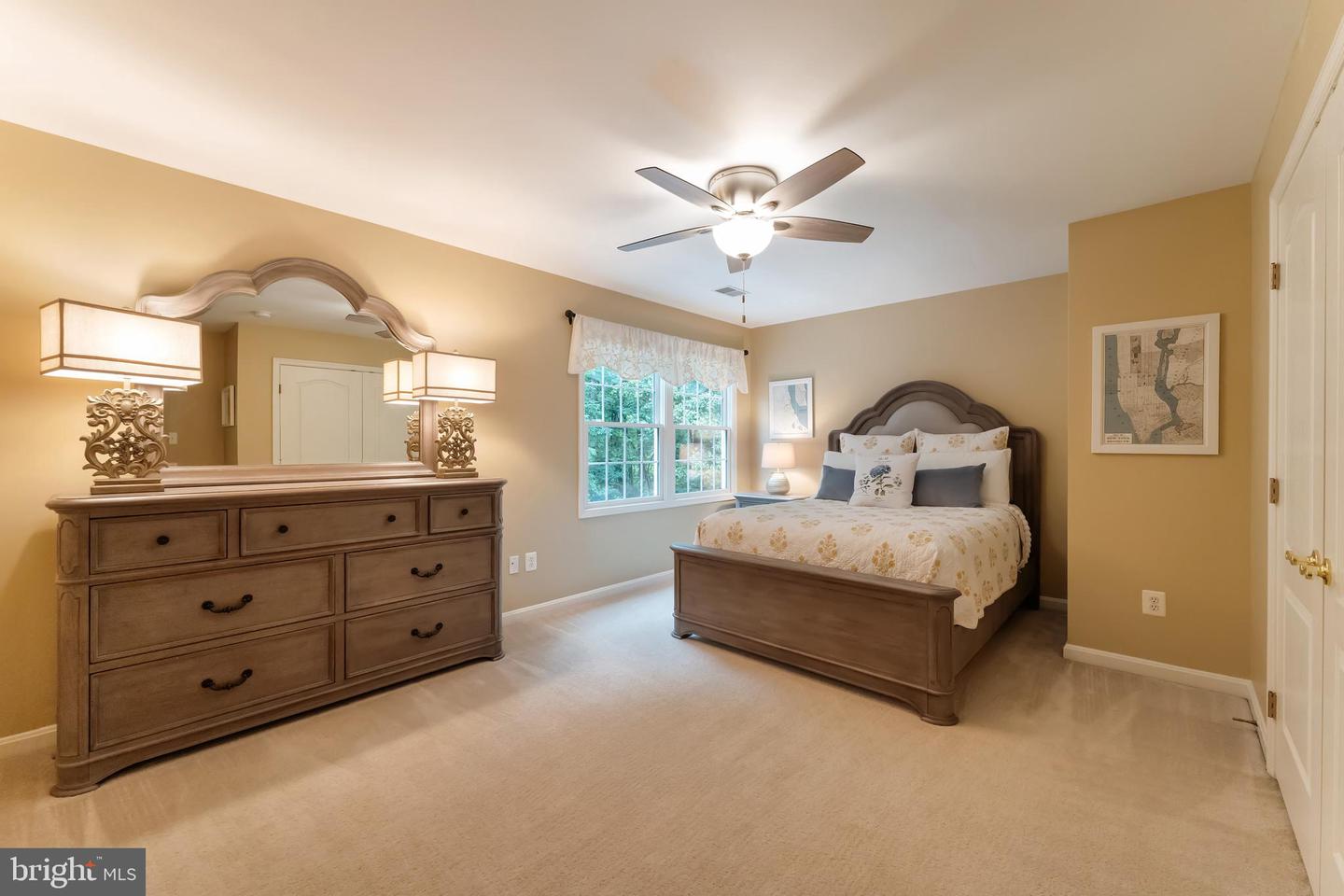 1296 Newkirk Ct