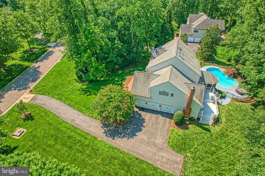 1296 Newkirk Ct