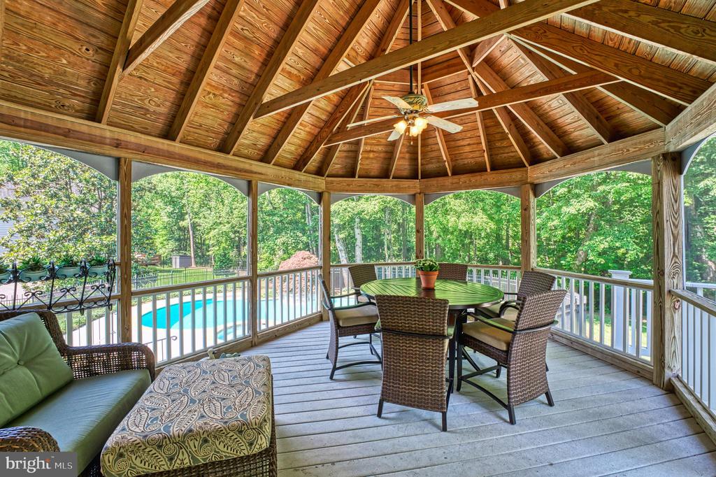 1296 Newkirk Ct