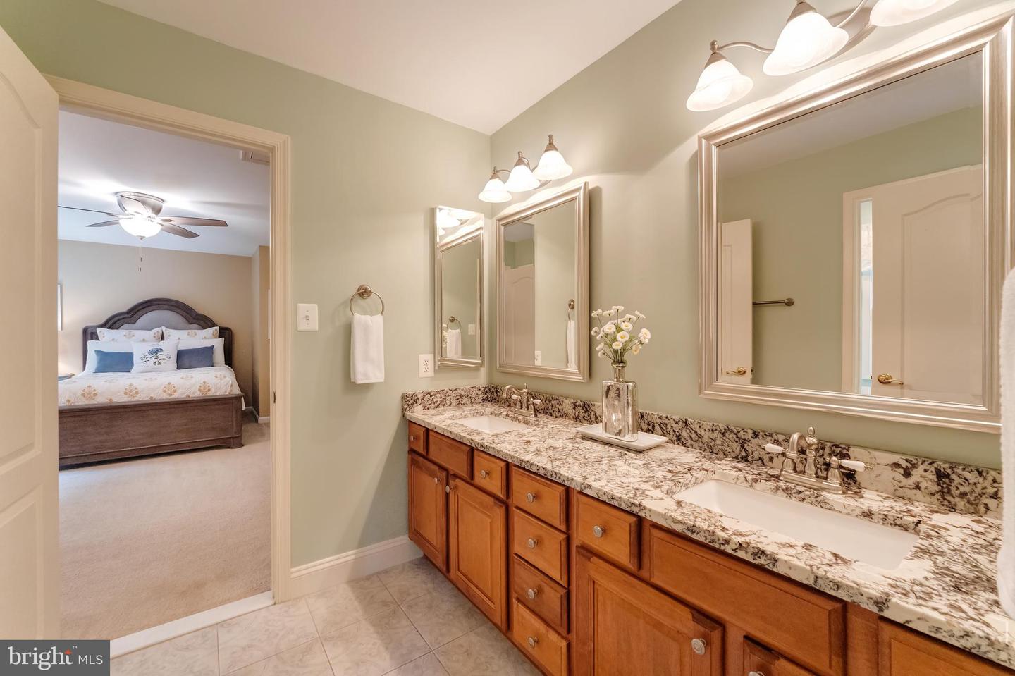 1296 Newkirk Ct