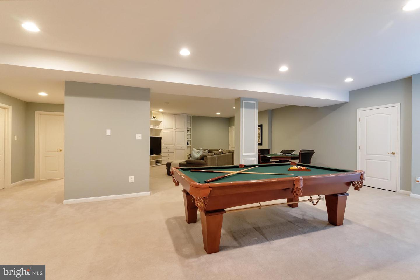 1296 Newkirk Ct