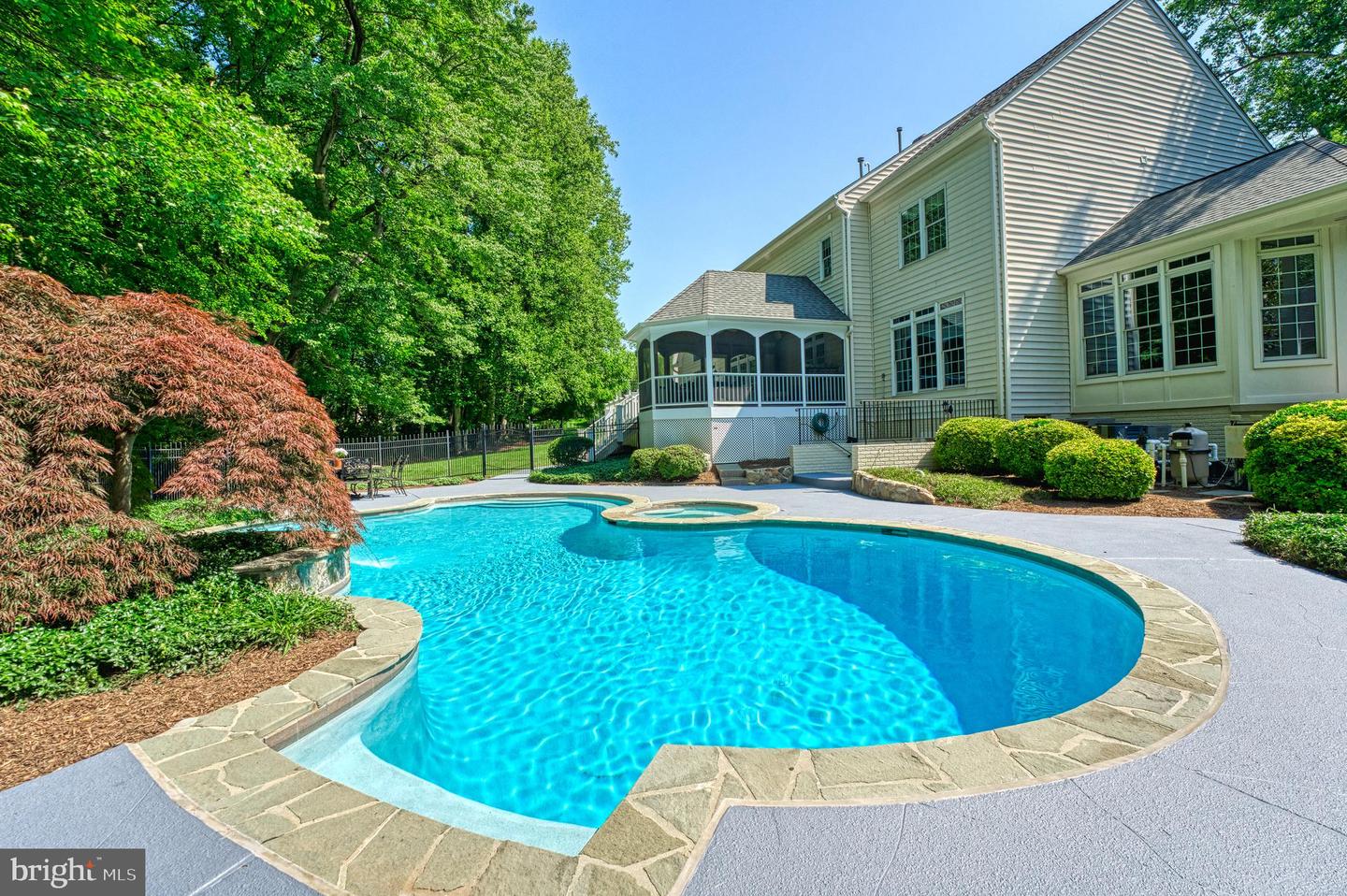 1296 Newkirk Ct