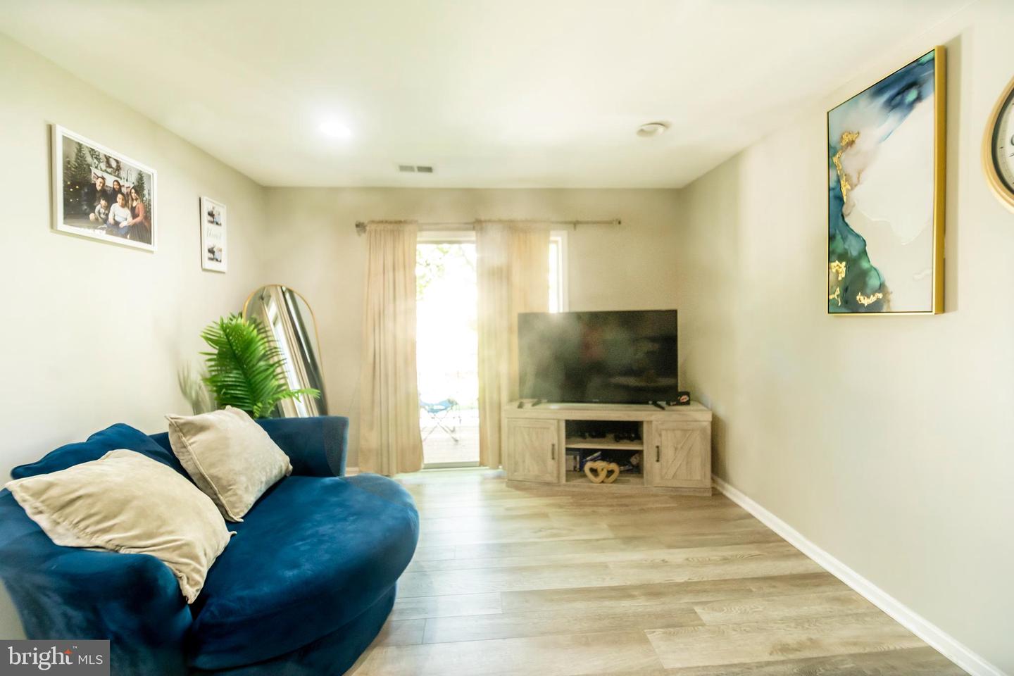 4548 Conwell Dr