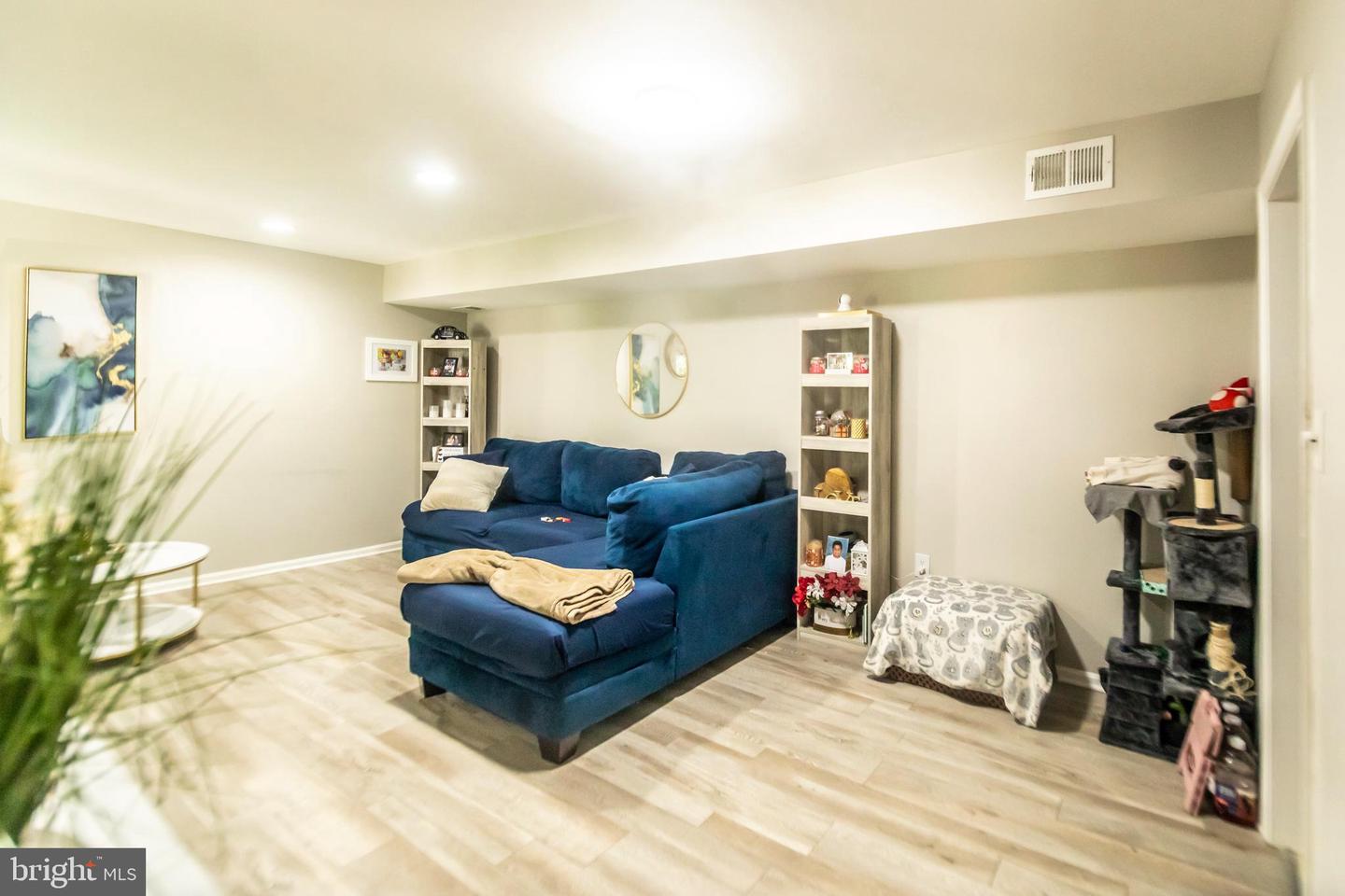 4548 Conwell Dr