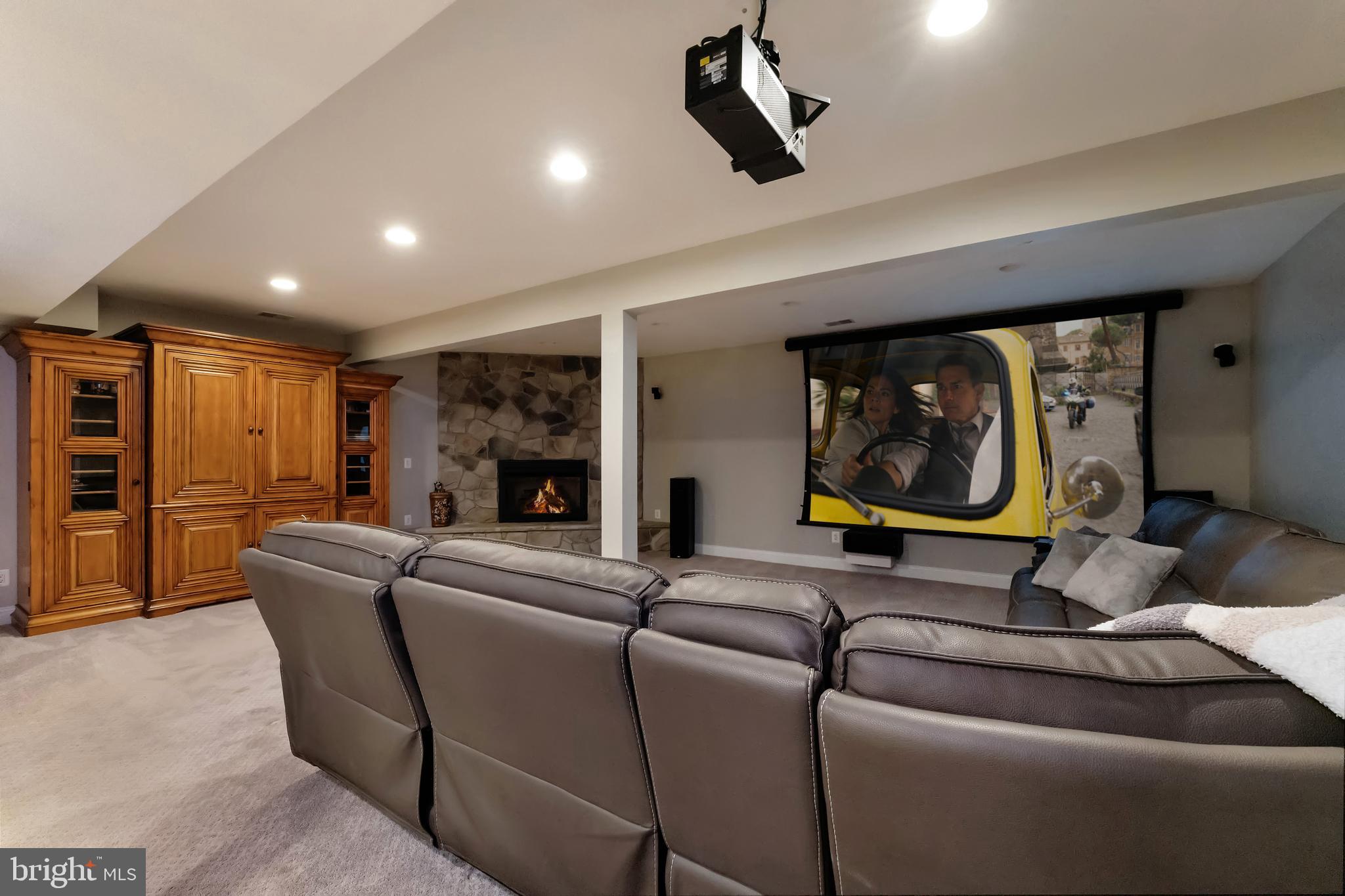 5026 HUNTWOOD MANOR DRIVE