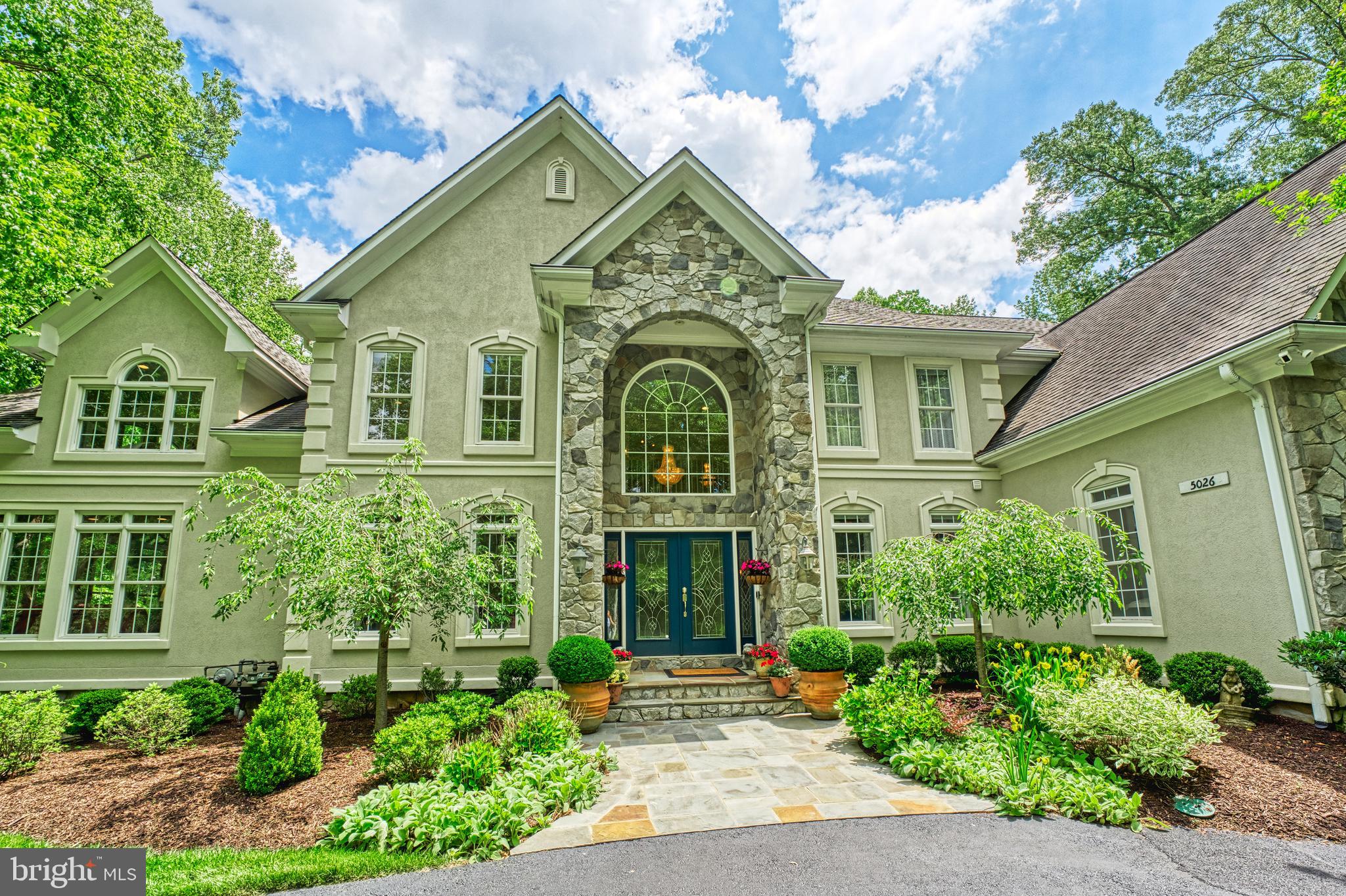 5026 HUNTWOOD MANOR DRIVE