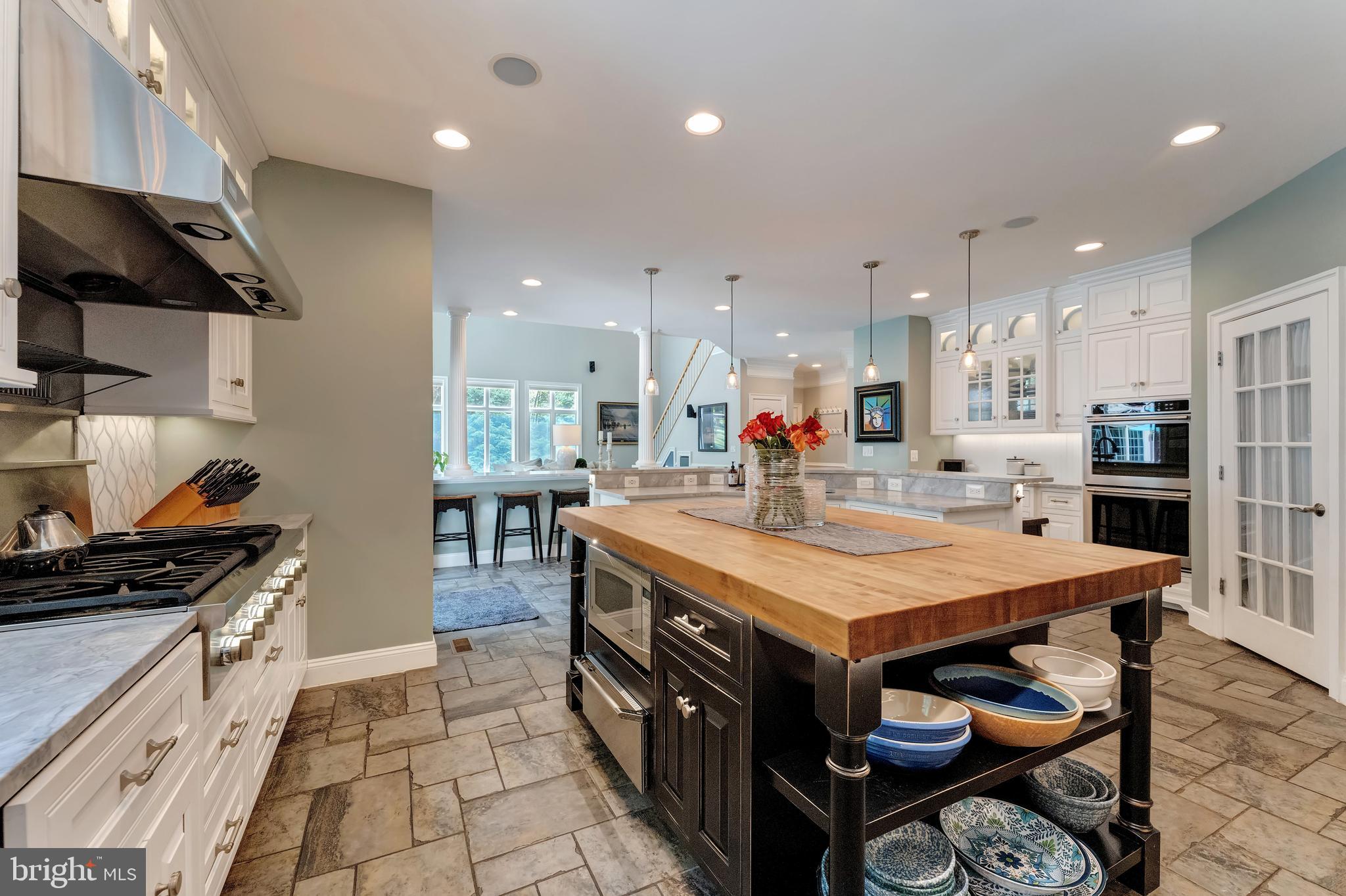 5026 HUNTWOOD MANOR DRIVE