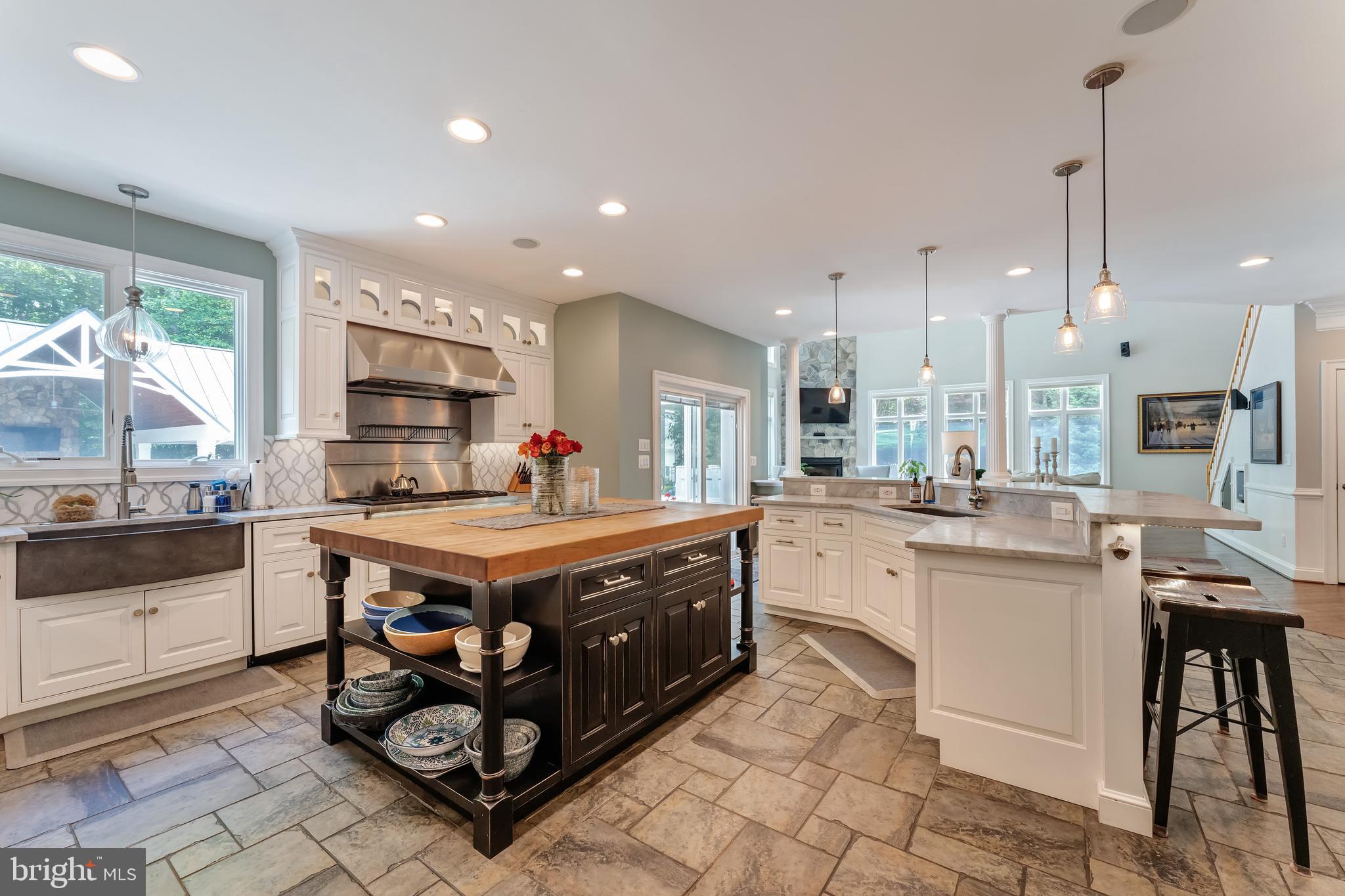 5026 HUNTWOOD MANOR DRIVE