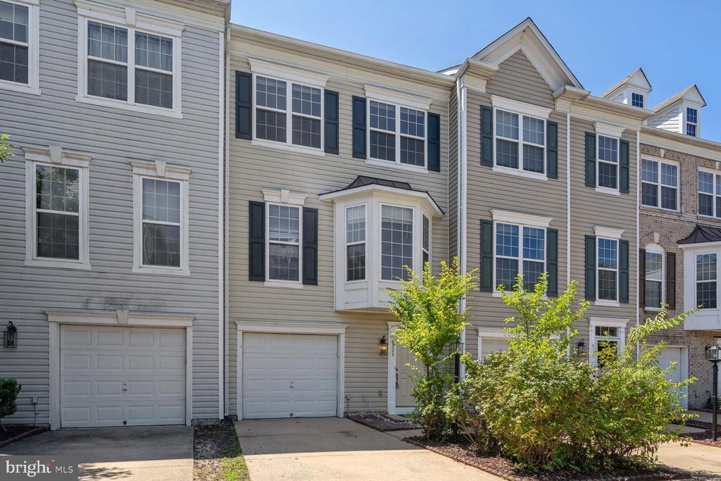 6323 DUNN COURT