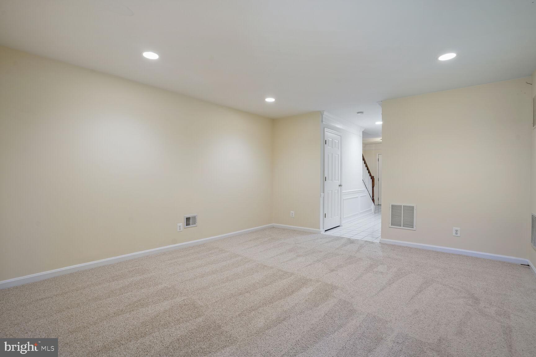 6323 DUNN COURT