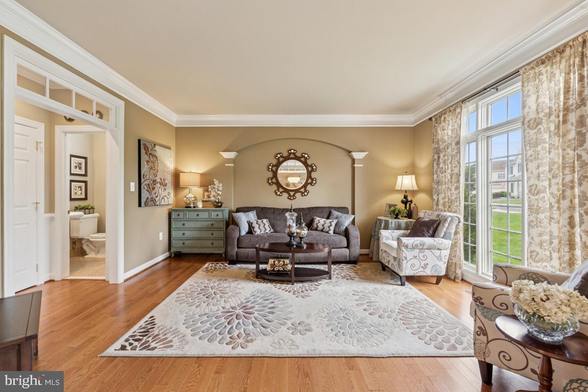 4872 AUTUMN GLORY WAY