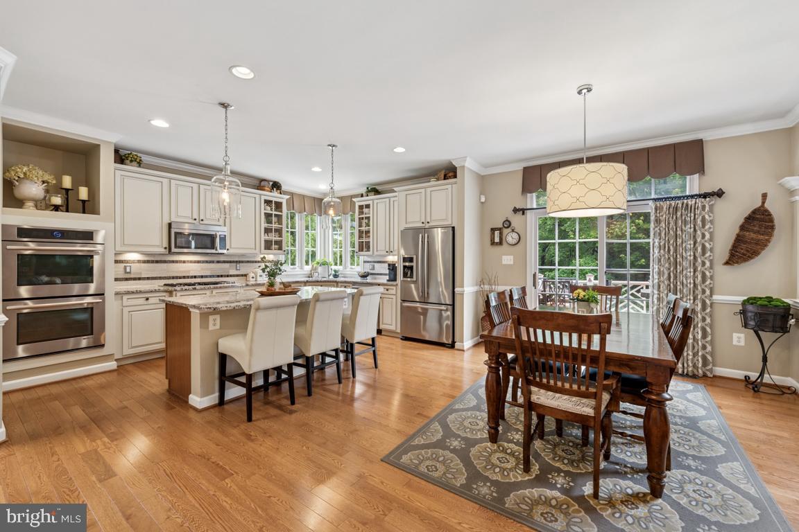 4872 AUTUMN GLORY WAY