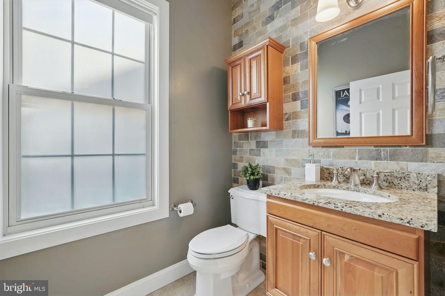 2108 Tysons Executive Ct