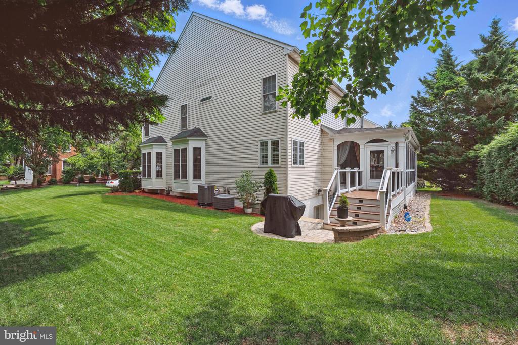 2108 Tysons Executive Ct