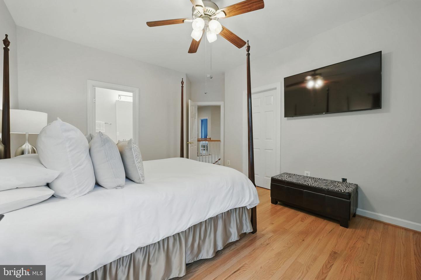 2108 Tysons Executive Ct