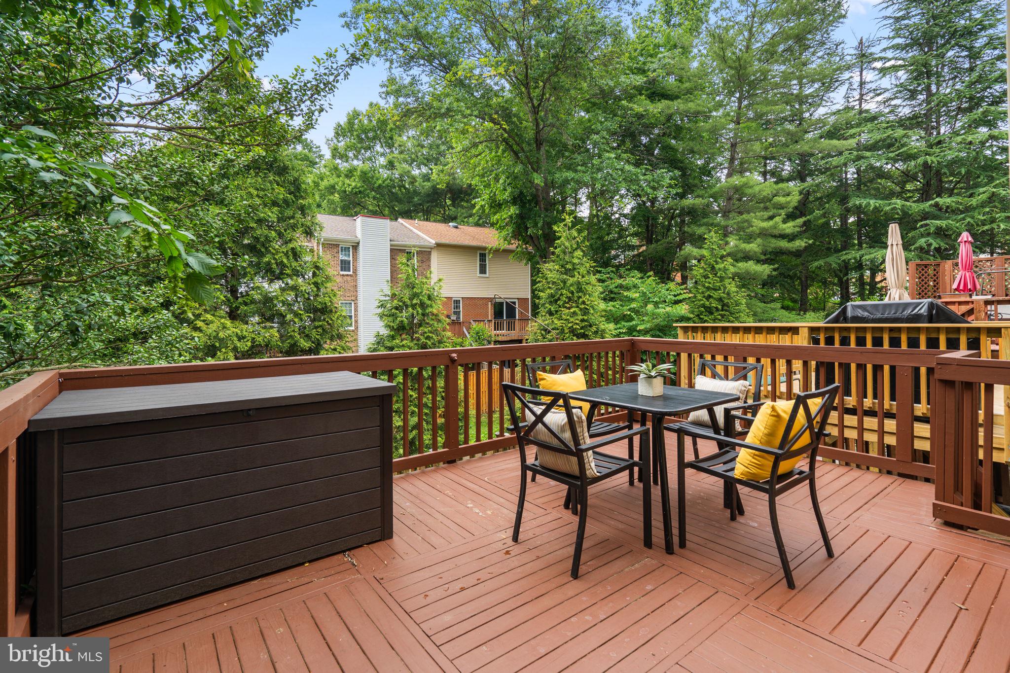 9077 Giltinan Ct