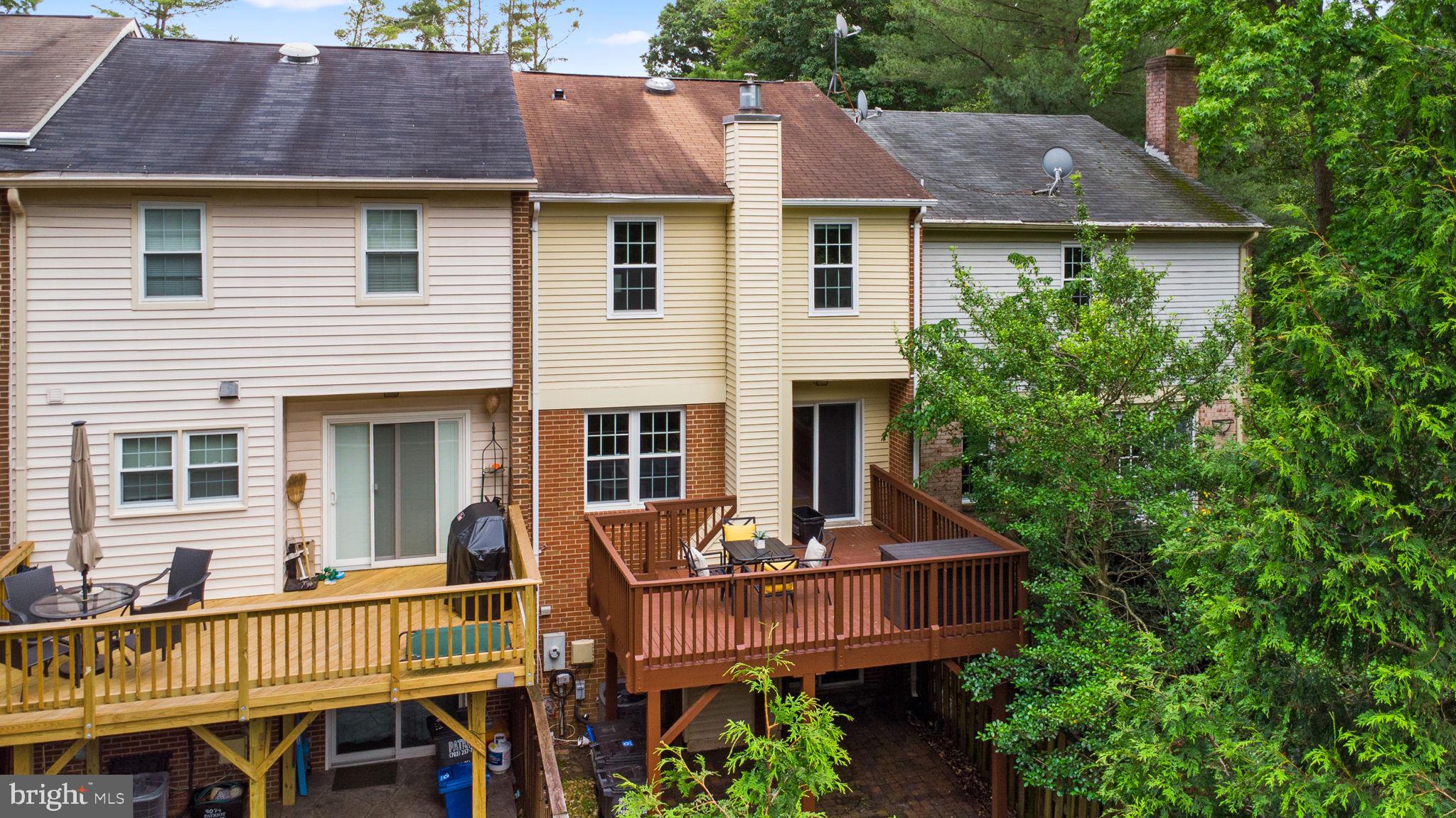 9077 Giltinan Ct
