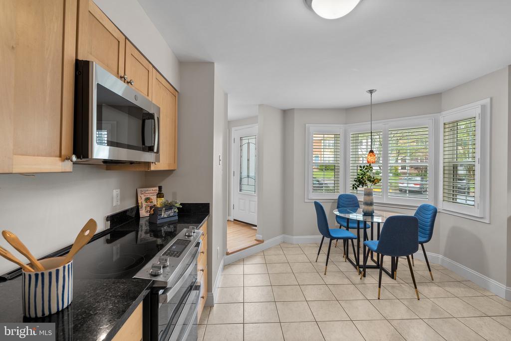 9077 Giltinan Ct
