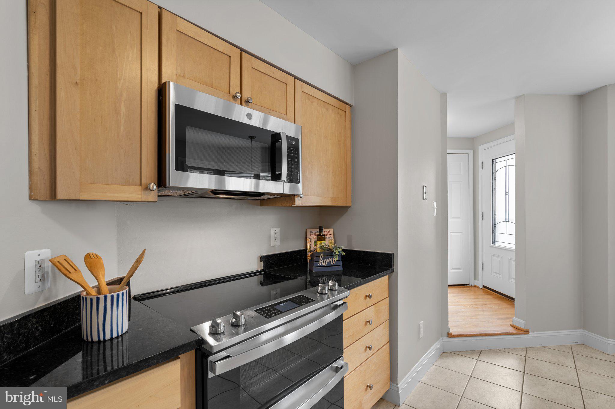 9077 Giltinan Ct