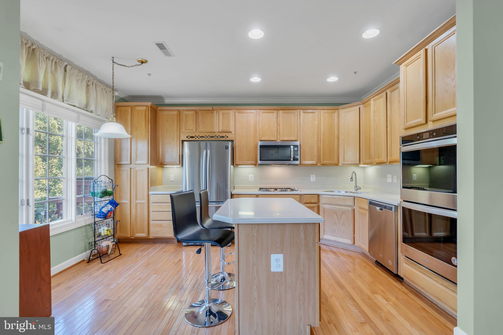 12410 MEADOW FIELD DR