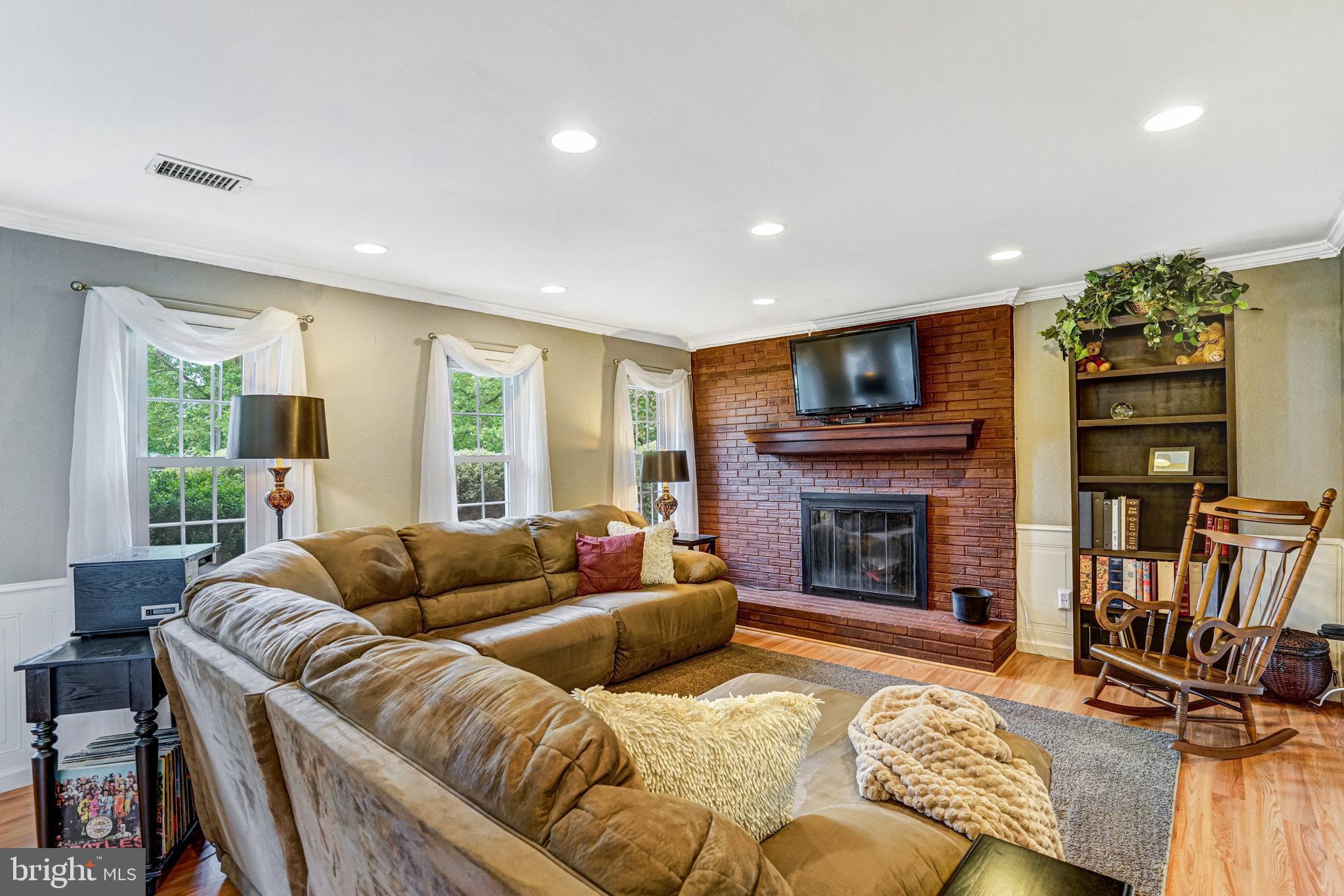 5901 WIVENHOE COURT