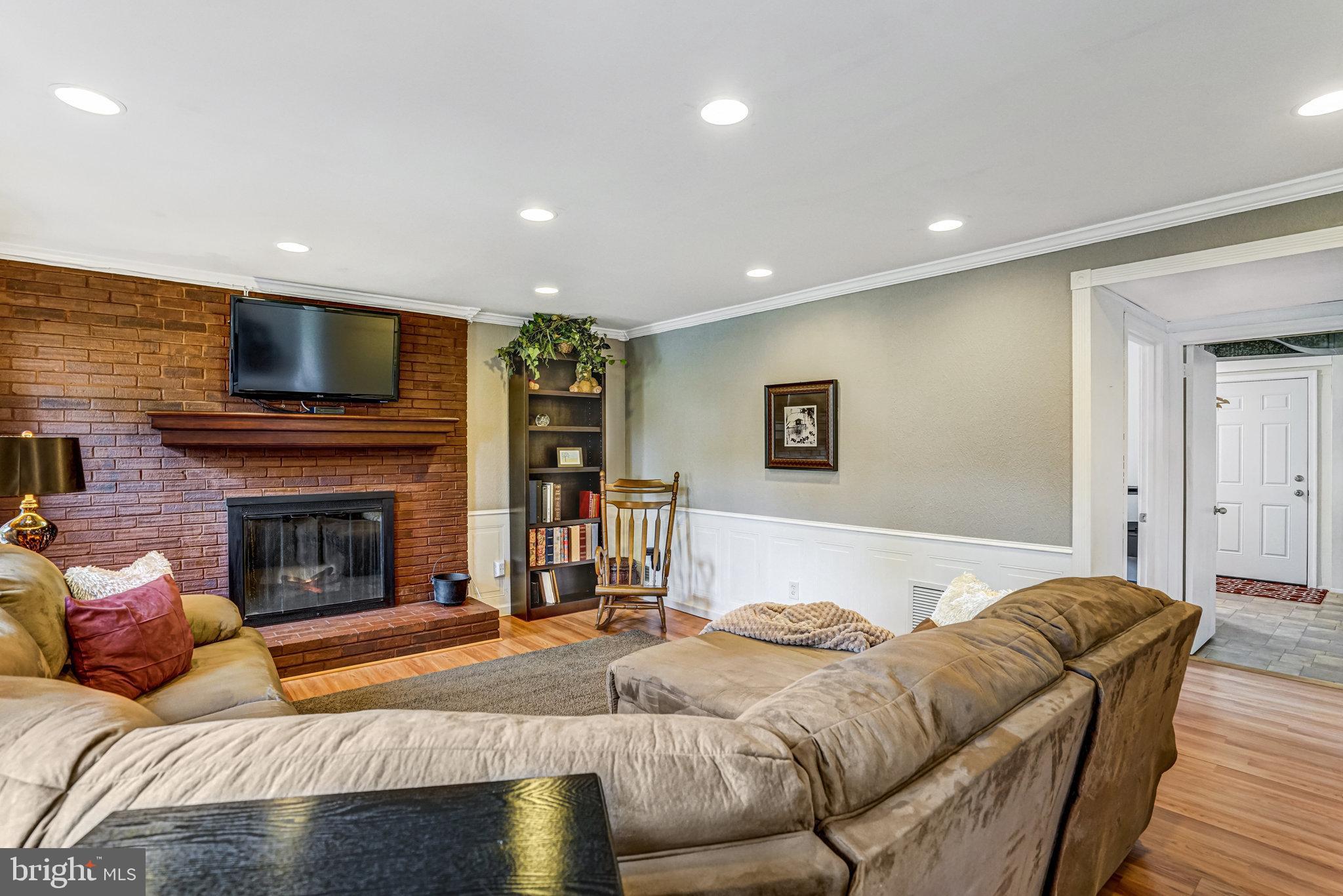 5901 WIVENHOE COURT