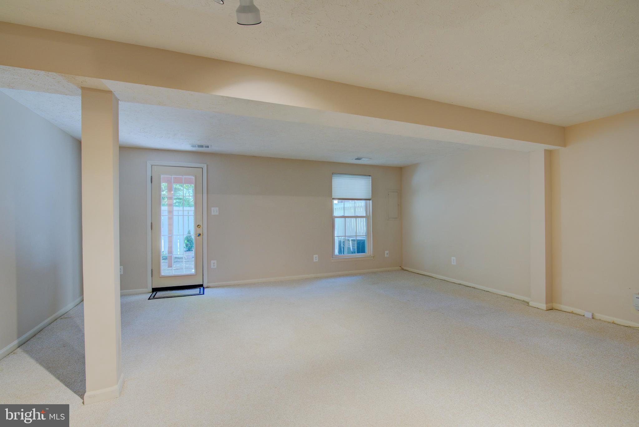 1506 AUTUMN RIDGE CIR