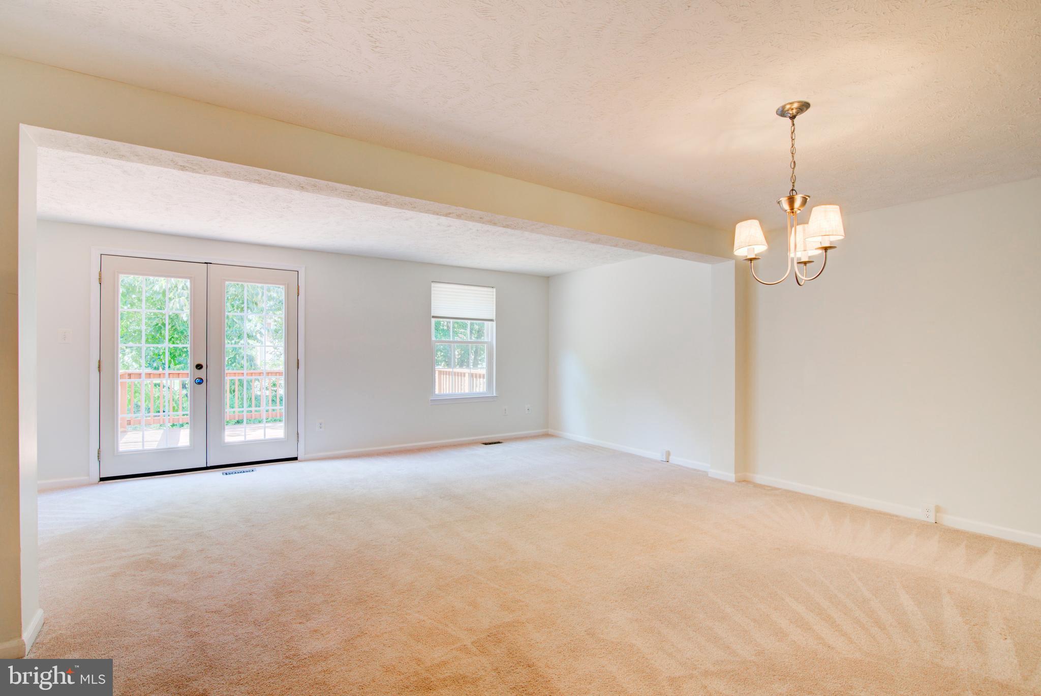 1506 AUTUMN RIDGE CIR