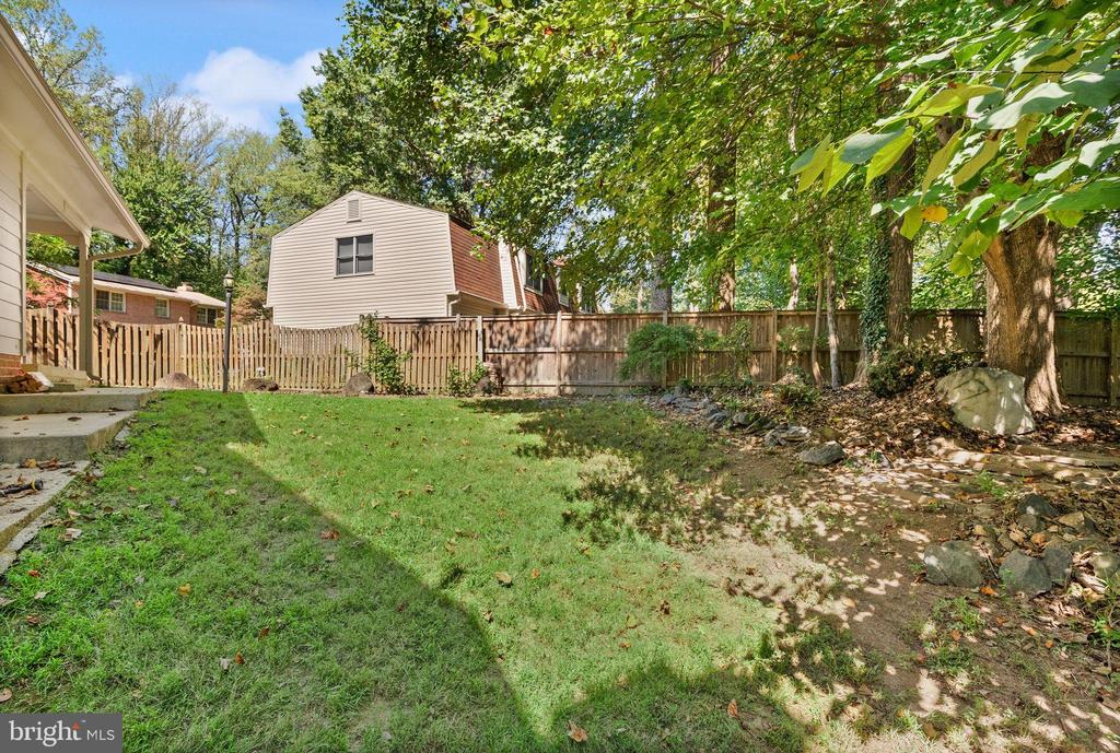 4745 FARNDON COURT
