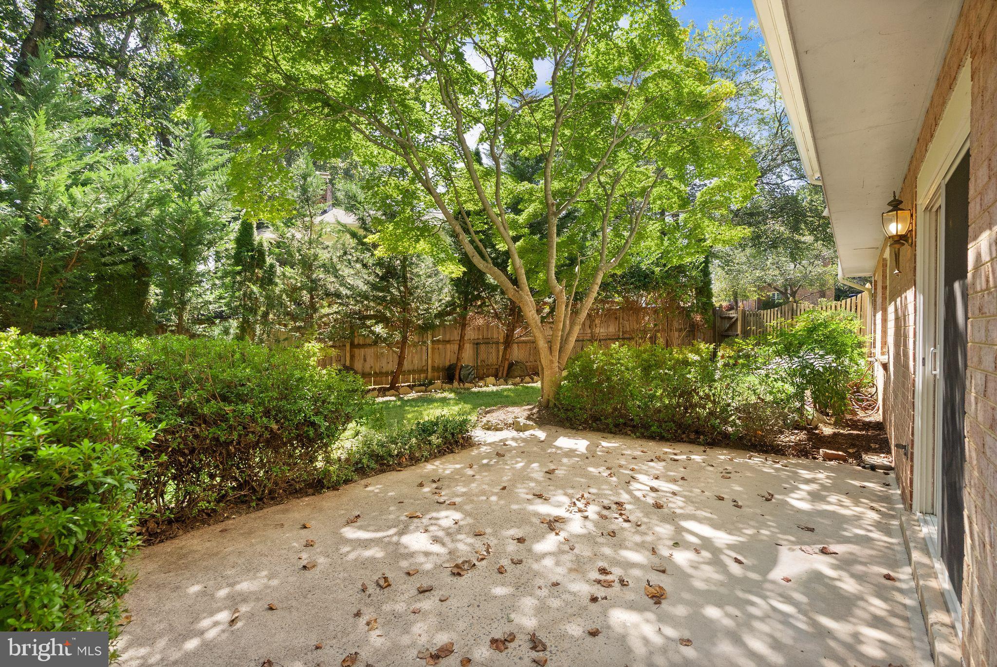 4745 FARNDON COURT